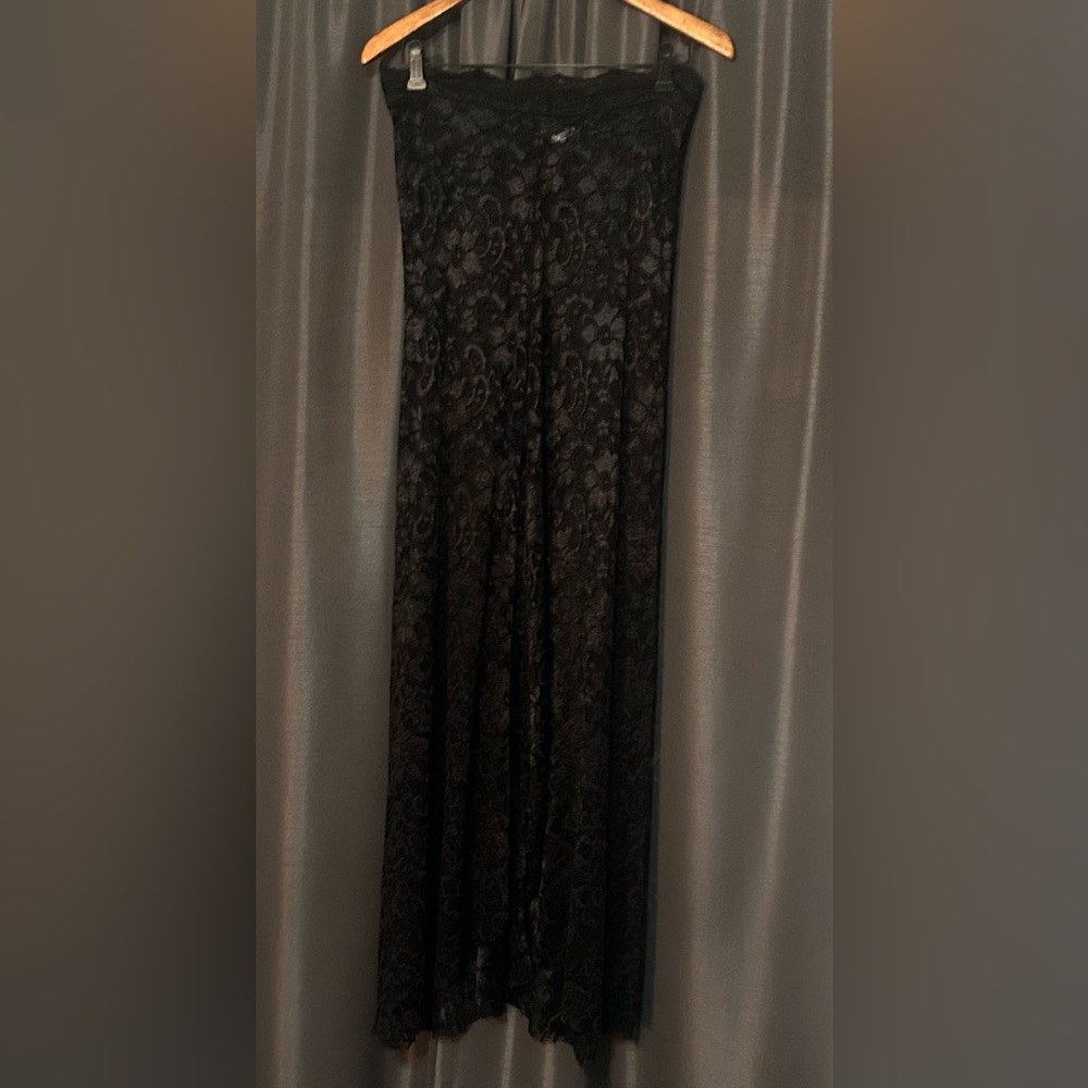 Allure Black Lace Detail